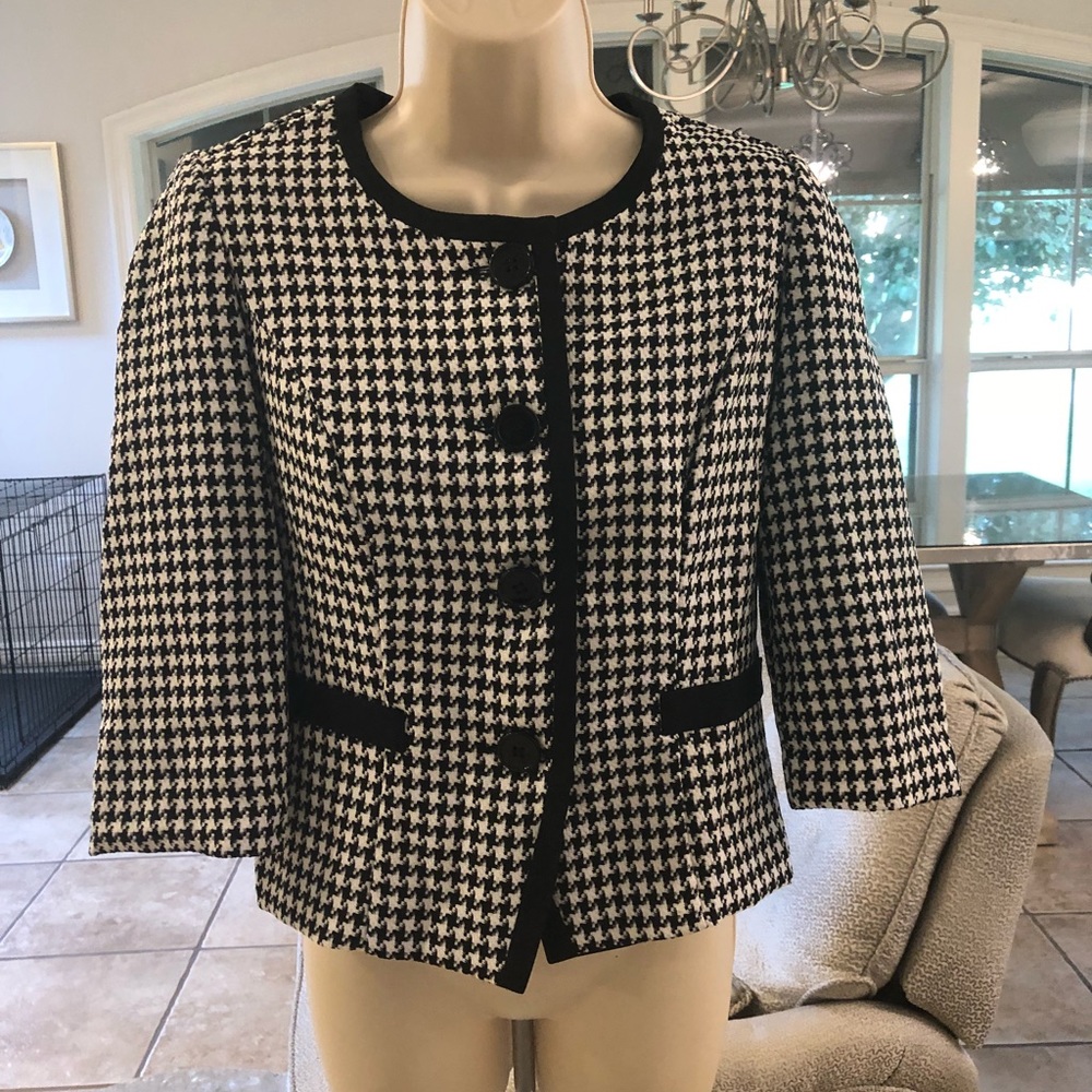 Houndstooth blazer